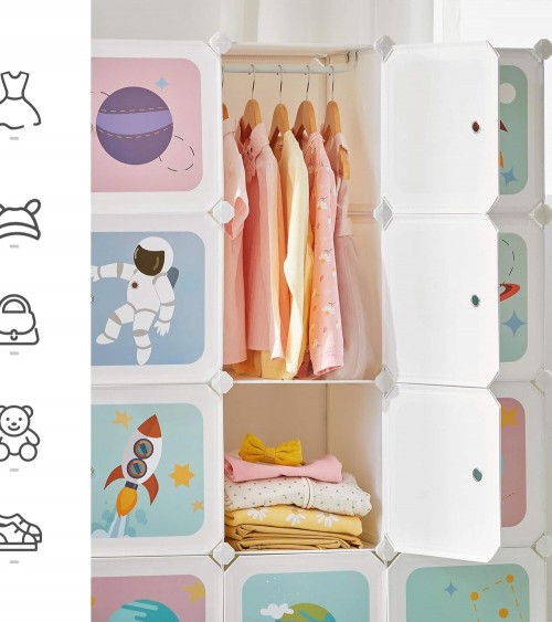 Almacenaje con armario y cajones de plástico para ropa de niños
